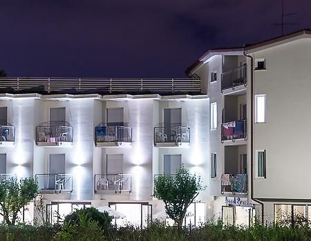 Hotel Beatrice Sirolo Εξωτερικό φωτογραφία
