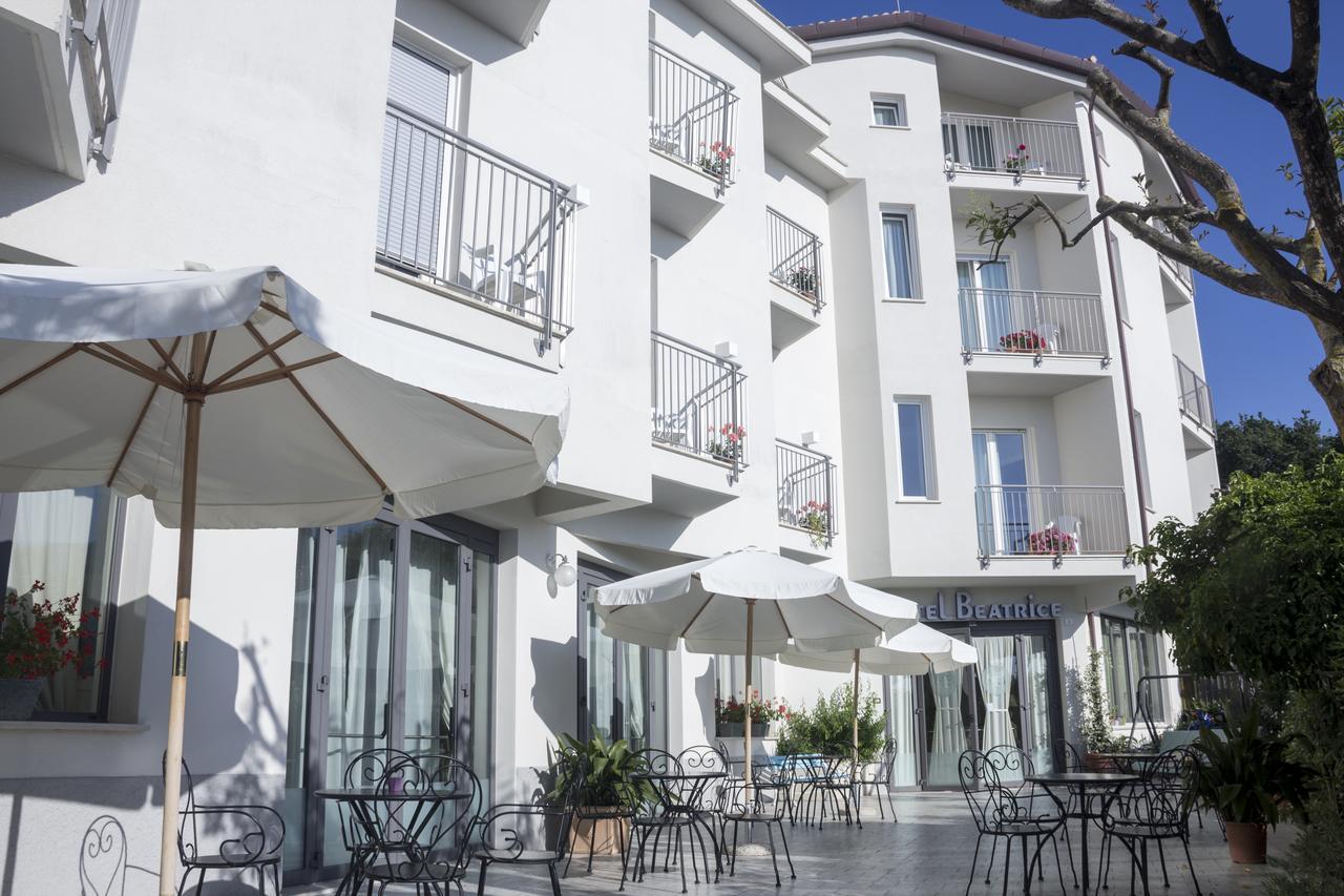 Hotel Beatrice Sirolo Εξωτερικό φωτογραφία